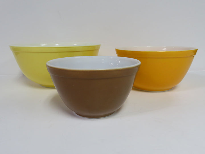 Pyrex Mixing Bowl Set