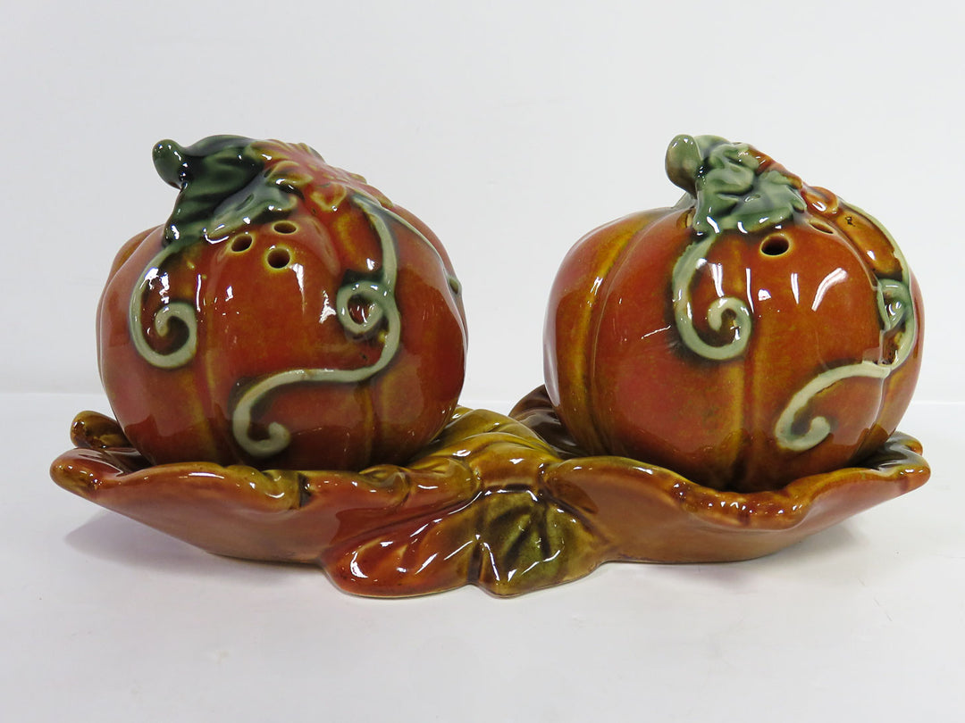 Fall Decor Salt & Pepper Set