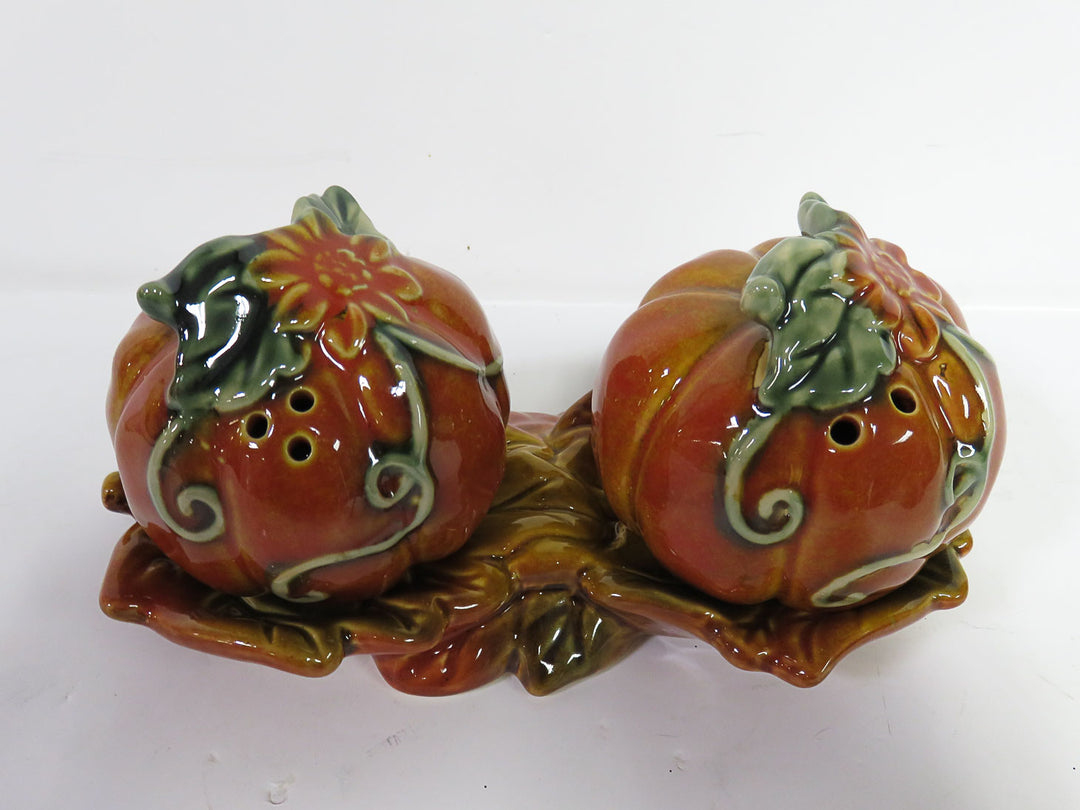 Fall Decor Salt & Pepper Set
