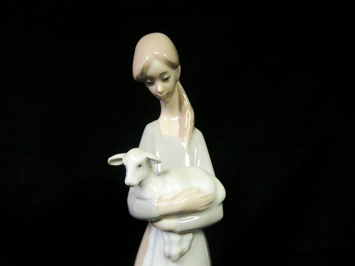 Lladró Figurine