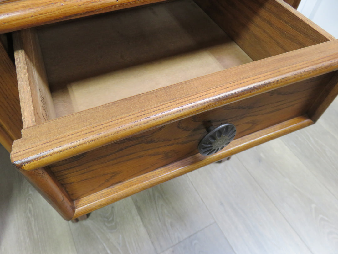 Lane End Table