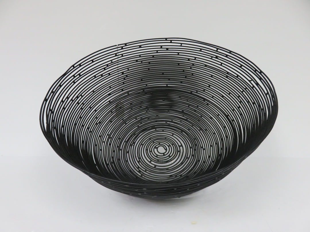 Black Modern Wire Bowl