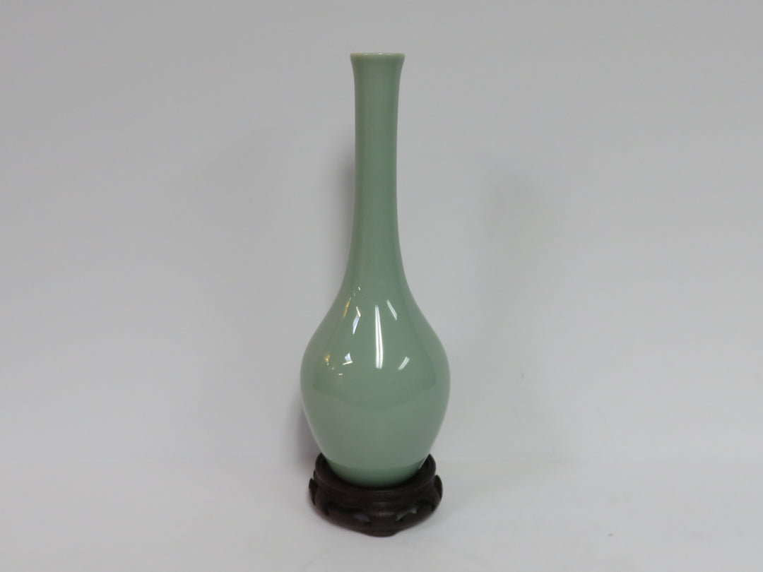 Bud Vase on Stand