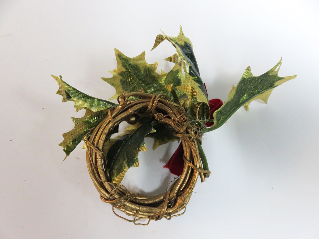 Holly Wreath Napkin Rings