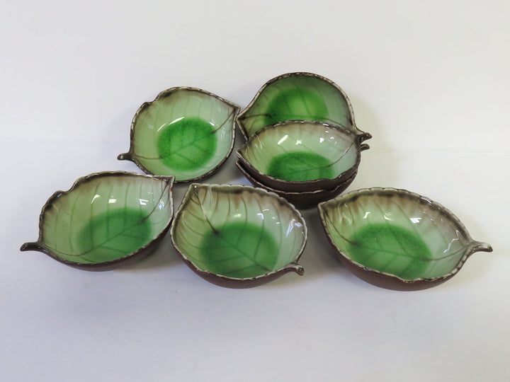 Ruffled Edge Leaf Bowls