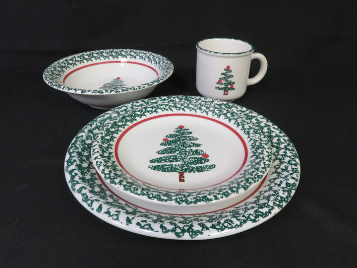 Furio Christmas Tree Dish Set