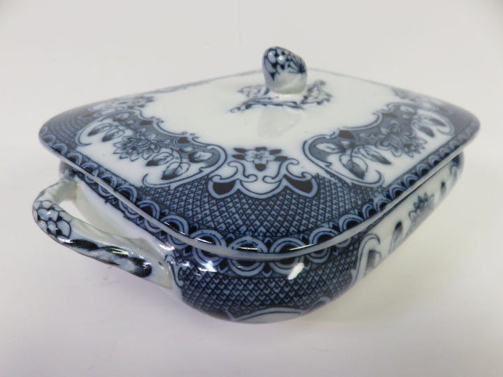 Gaterhall & Co. Covered Casserole