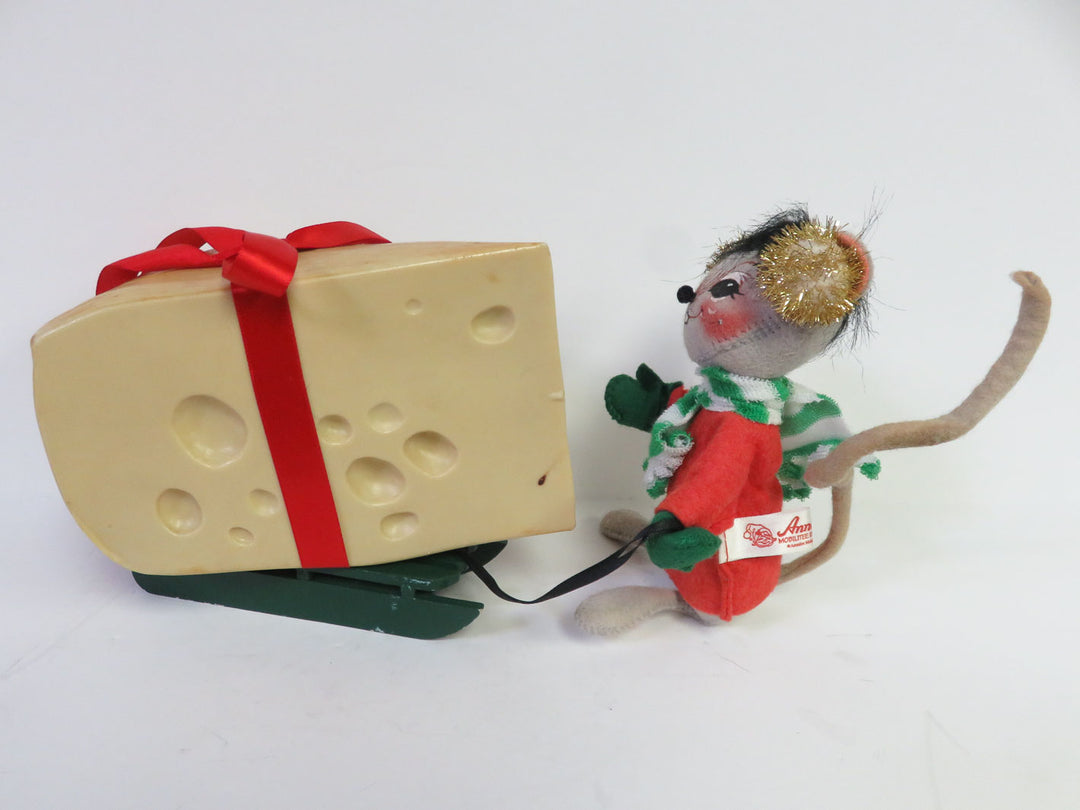 Annalee Mouse with Cheese Wedge