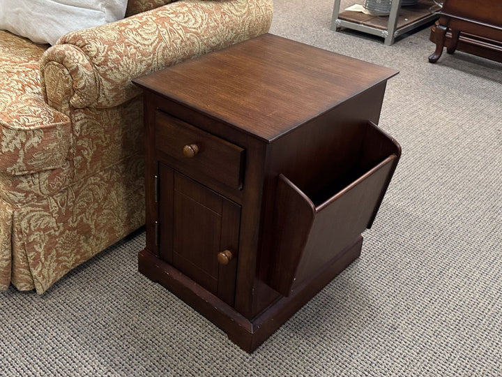 End Table with Magazine Pocket