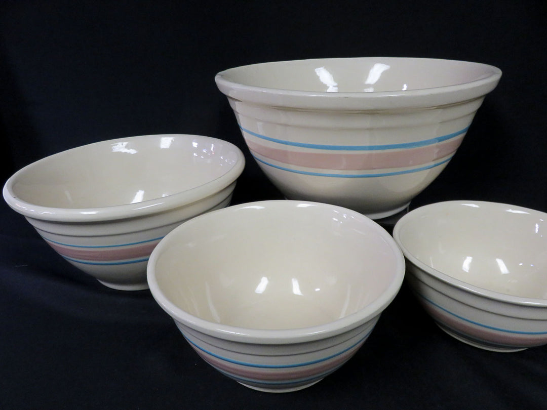 McCoy Mixing Bowl Set