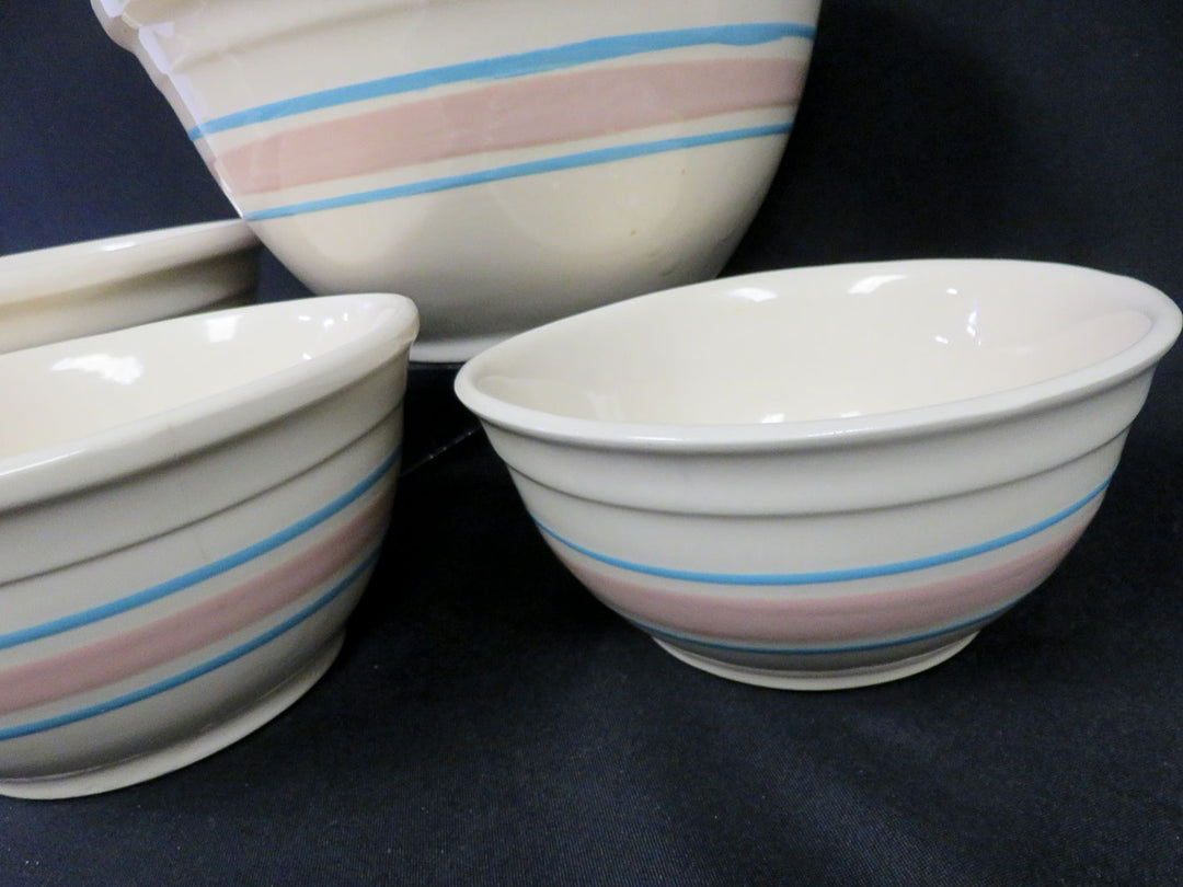 McCoy Mixing Bowl Set