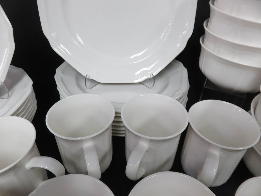 Mikasa Ultima Dish Set