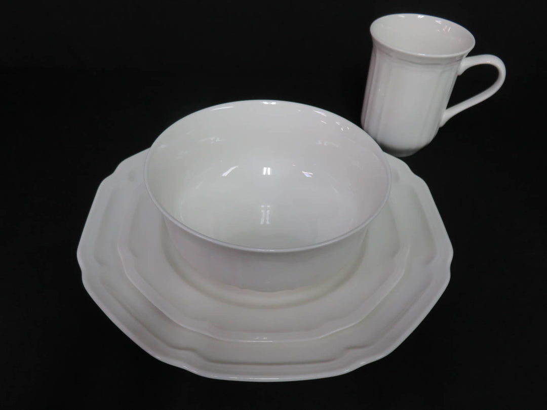 Mikasa Ultima Dish Set