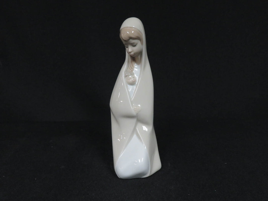 Lladró Figurine