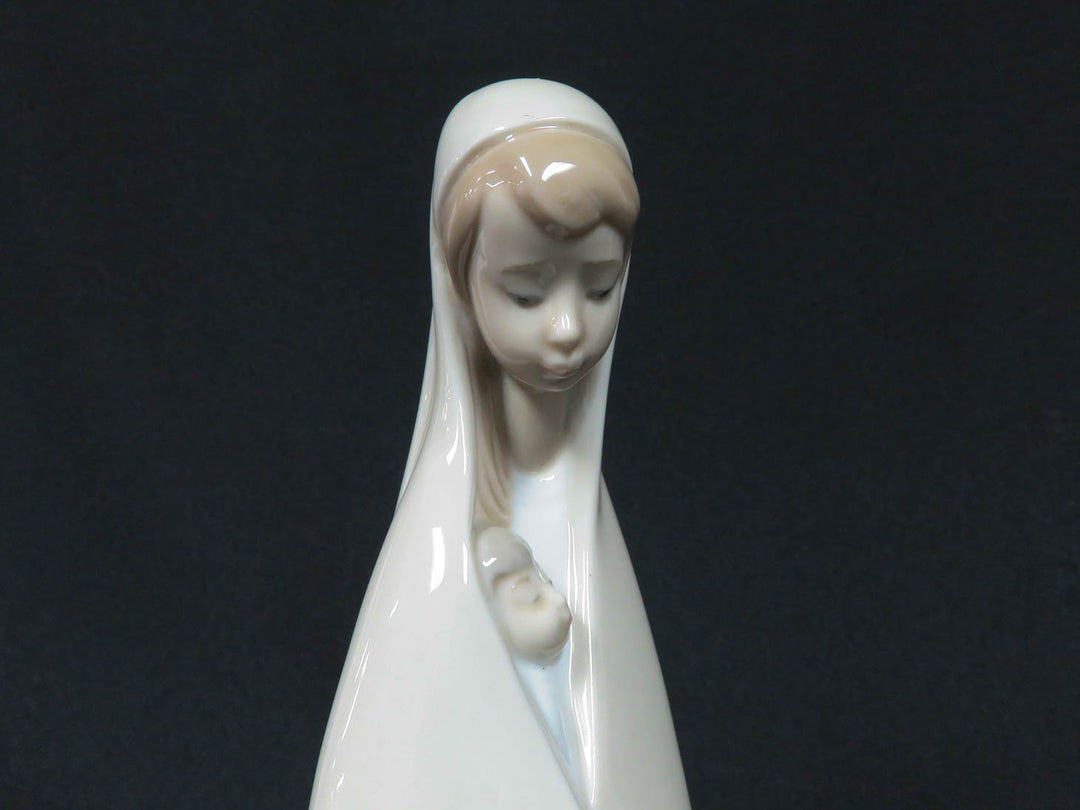 Lladró Figurine