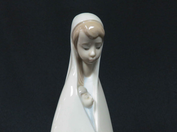Lladró Figurine