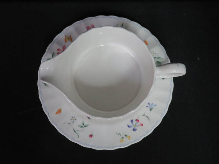 Mikasa Gravy Boat & Underplate