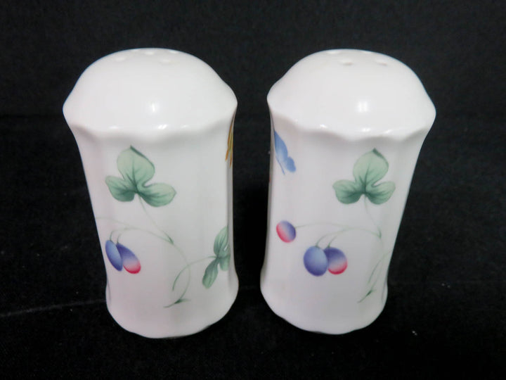Mikasa Salt and Pepper Set
