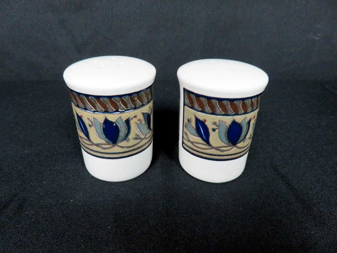 Mikasa Arabelle Stoneware Set