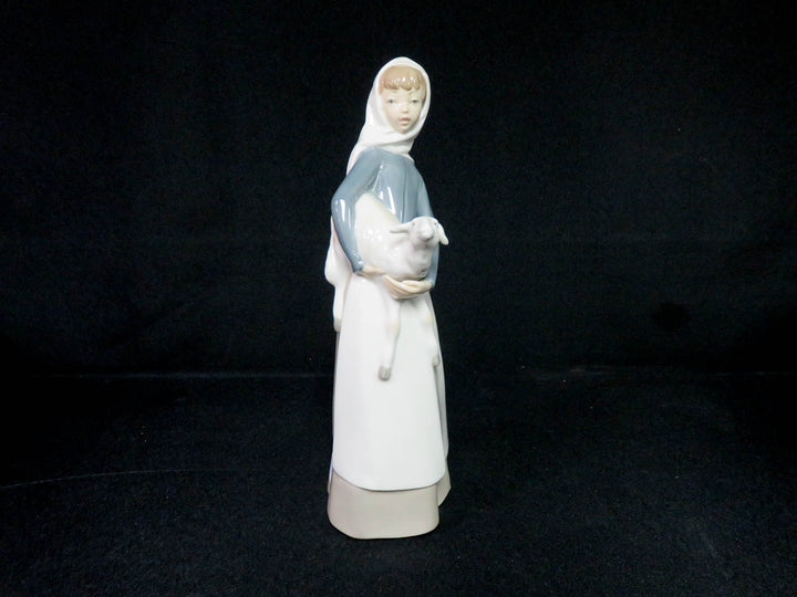 Lladró Girl Figurine