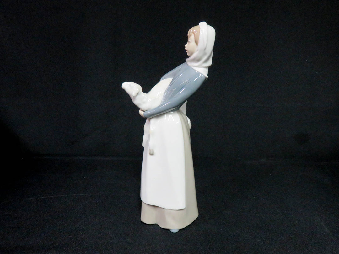 Lladró Girl Figurine