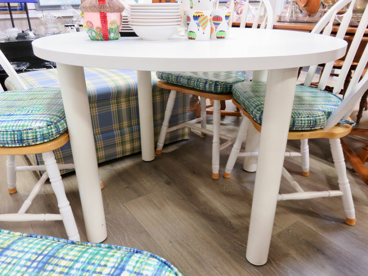 White Laminate Kitchen Table & Chairs