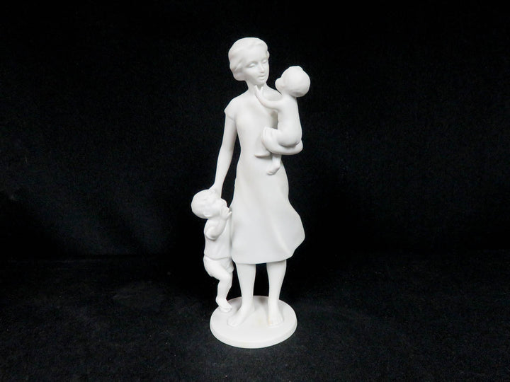 Kaiser Figurine of Woman