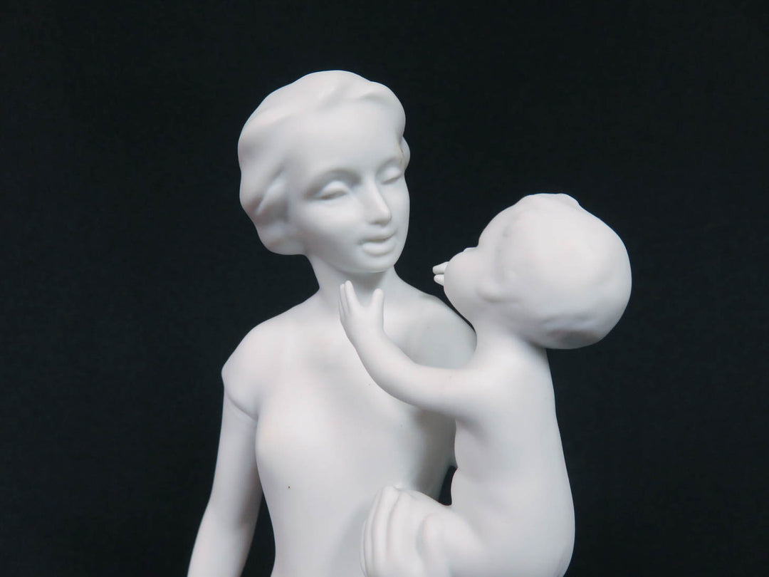 Kaiser Figurine of Woman