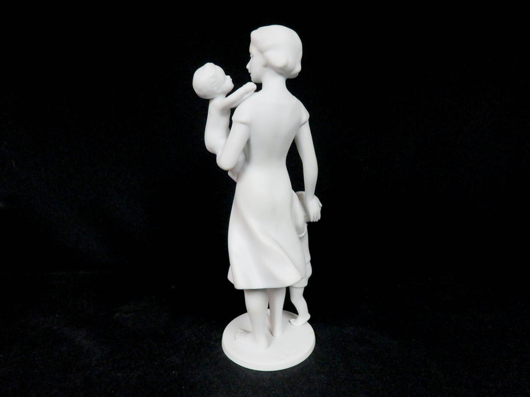 Kaiser Figurine of Woman
