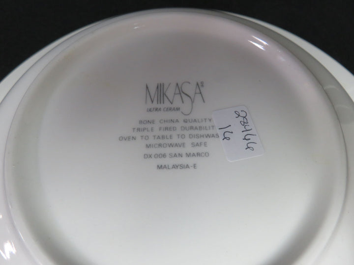 Mikasa Serving Bowl