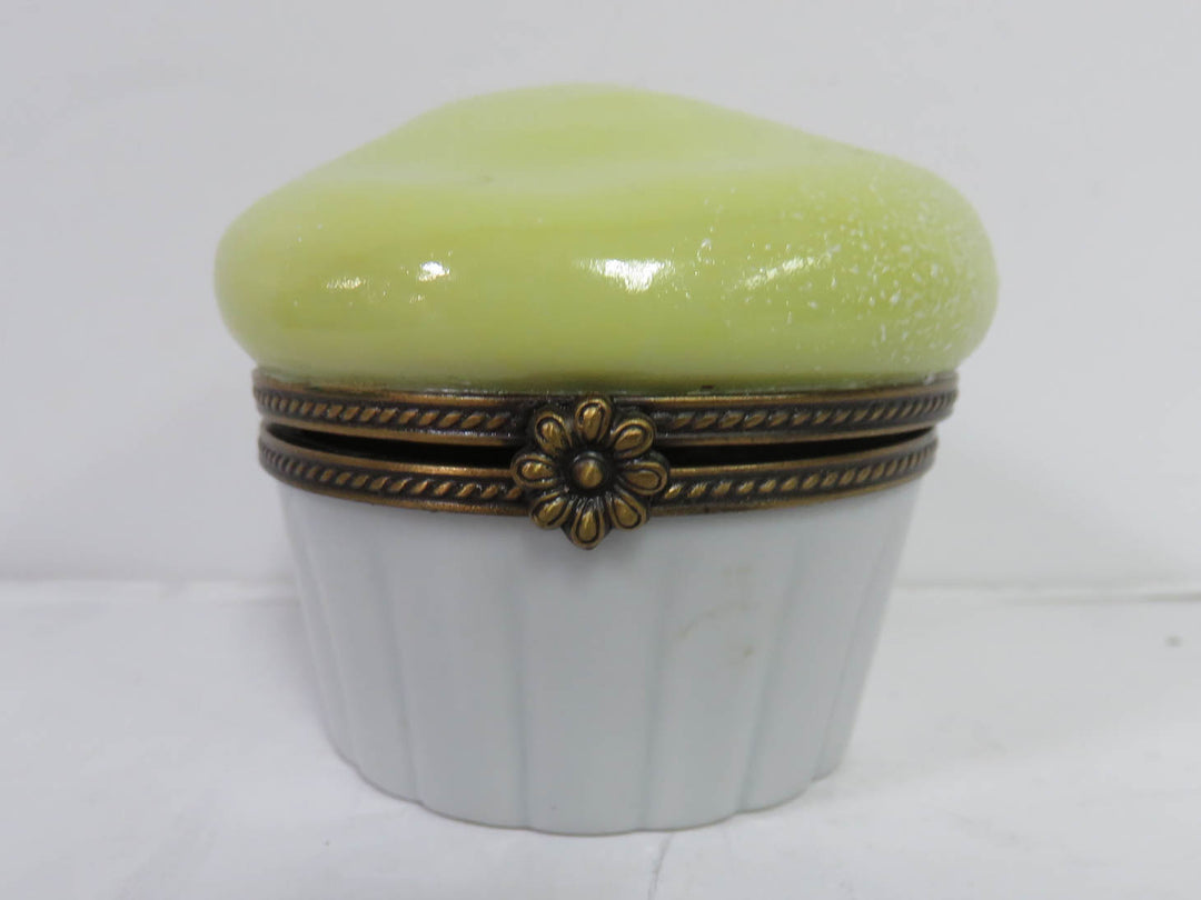 Eximious Limoges Trinket Box