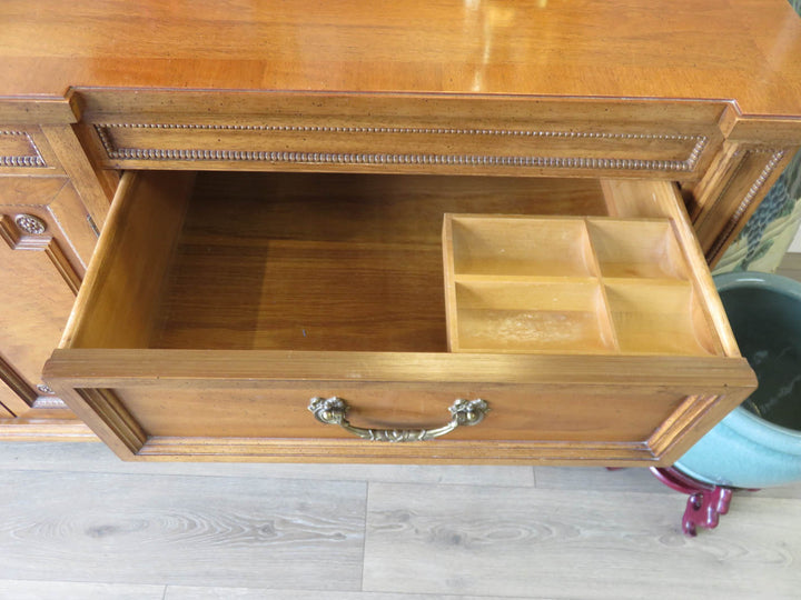 Thomasville Regency Dresser