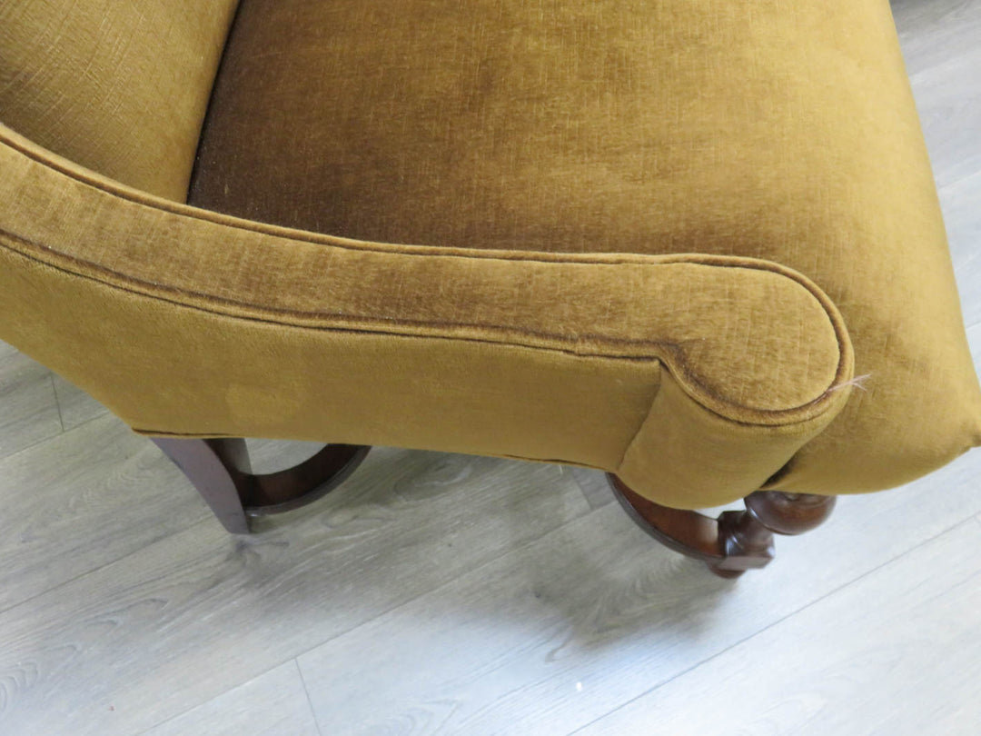 Drexel Heritage Dining Table & Chairs