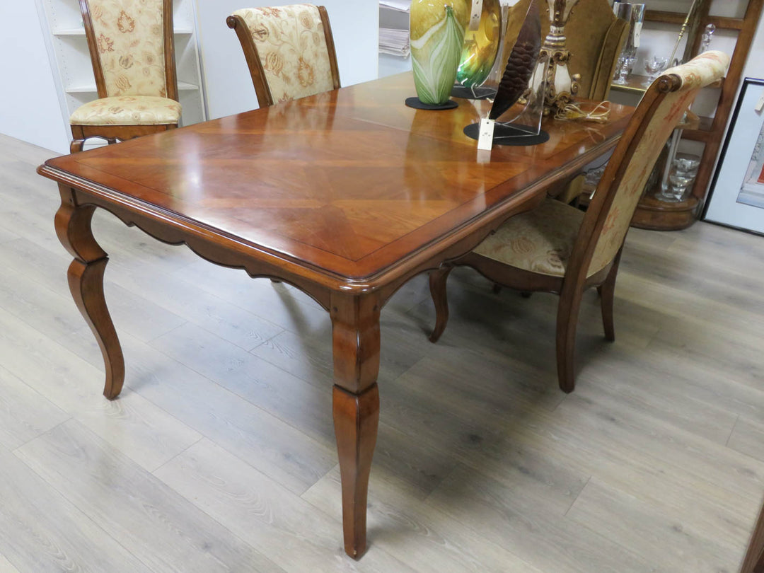 Drexel Heritage Dining Table & Chairs