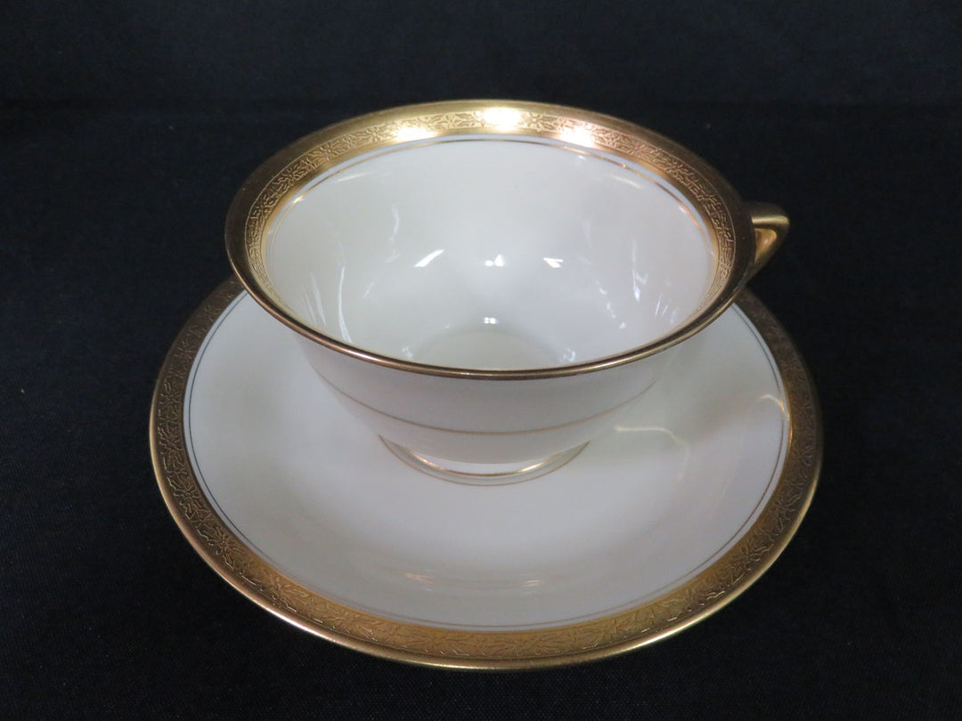 Heinrich & Co China Set