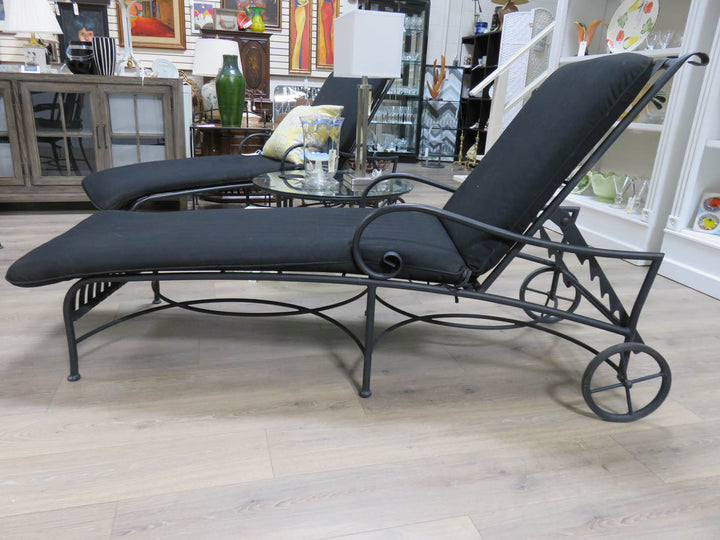 Black Wrought Iron Adjustable Chaise