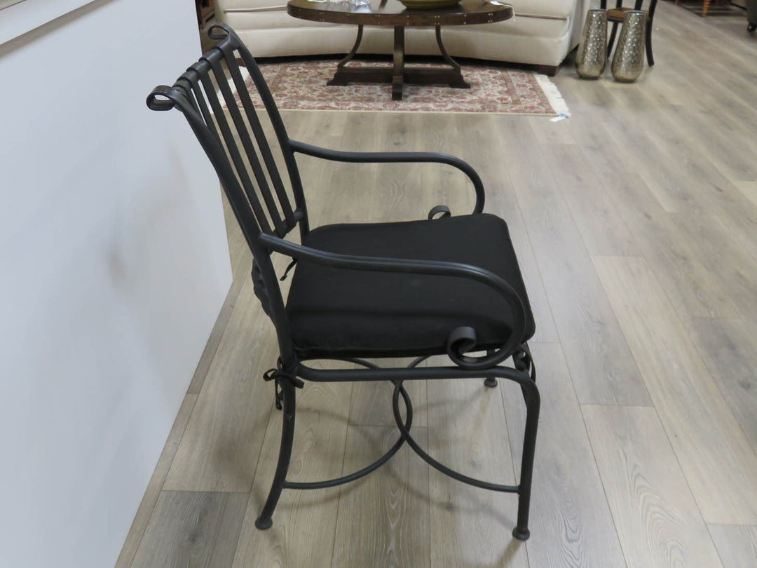 Dining Table & Chairs