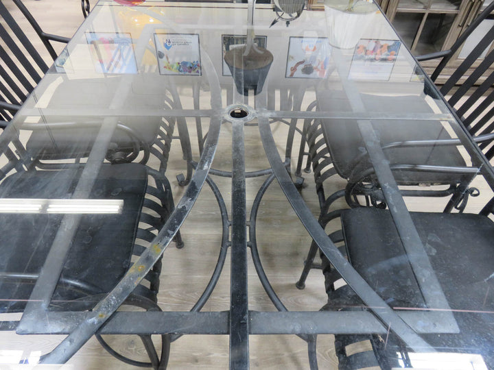 Dining Table & Chairs