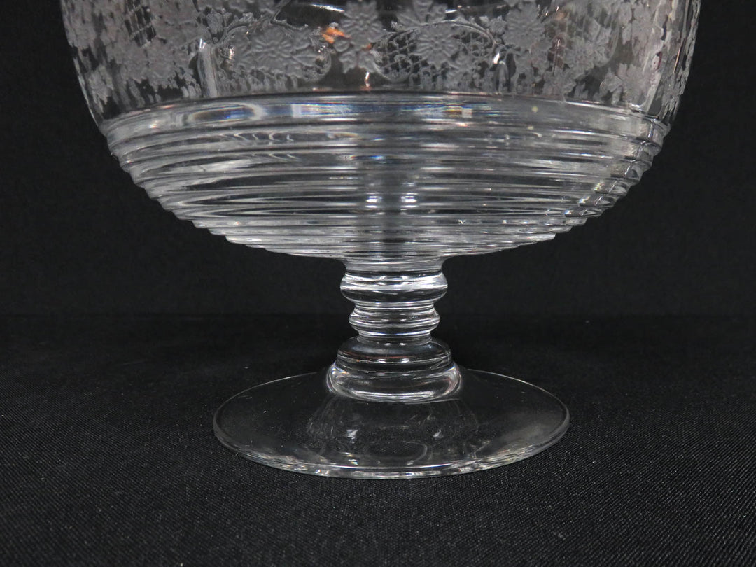 Round Pedestal Base Divided Bowl