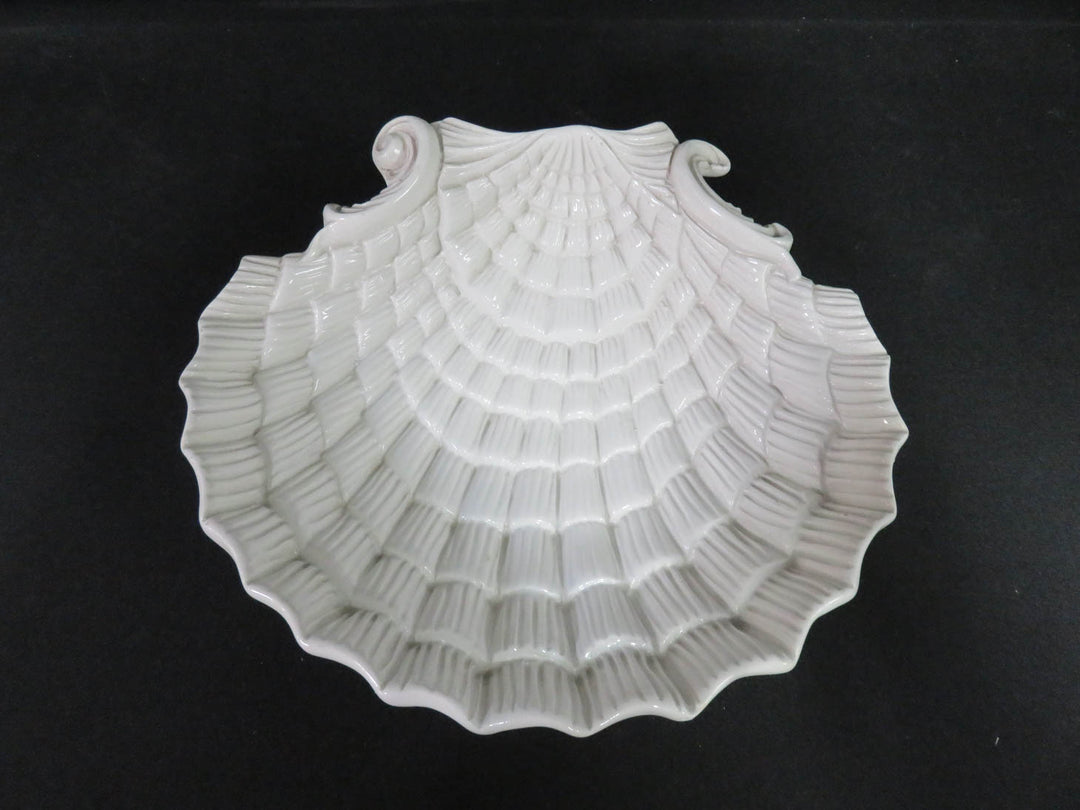 Shell Shaped Bowl