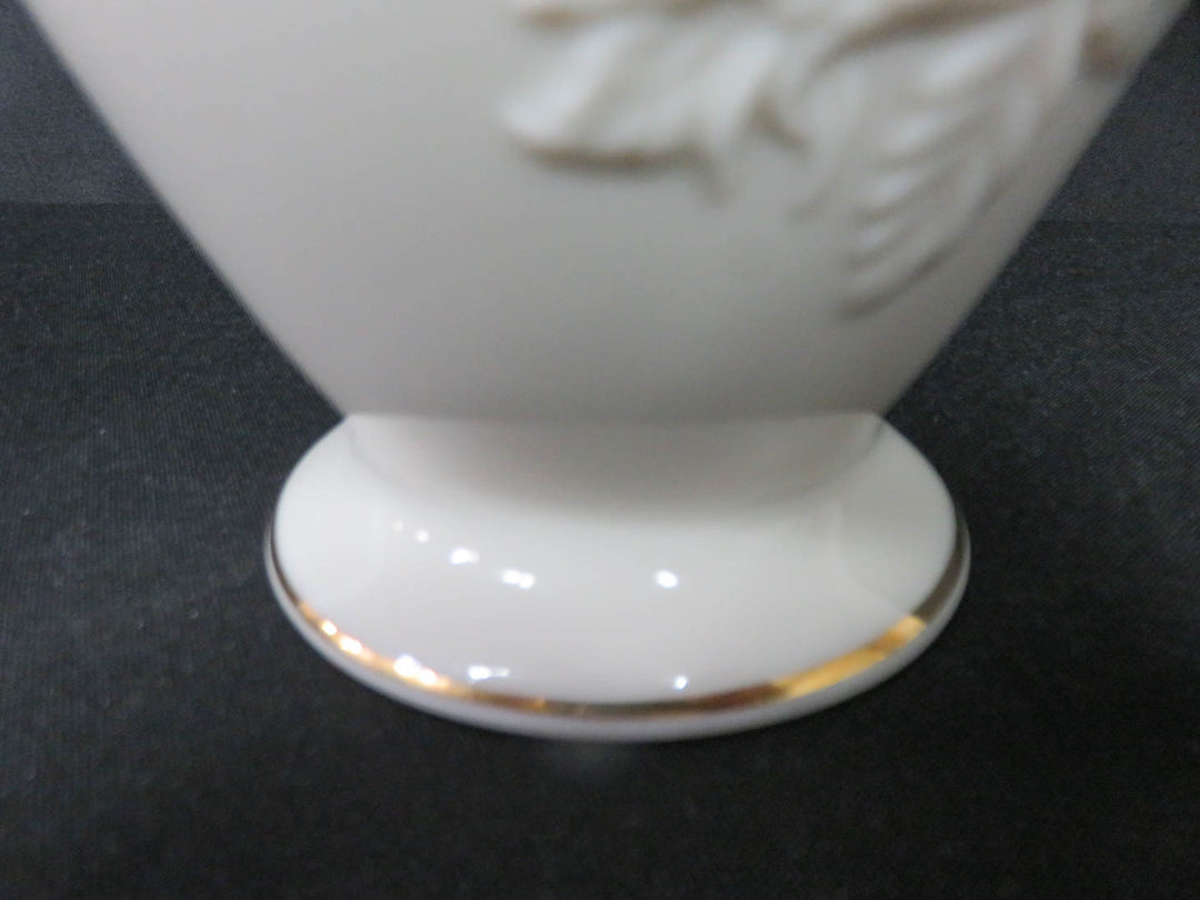 Lenox Pitcher