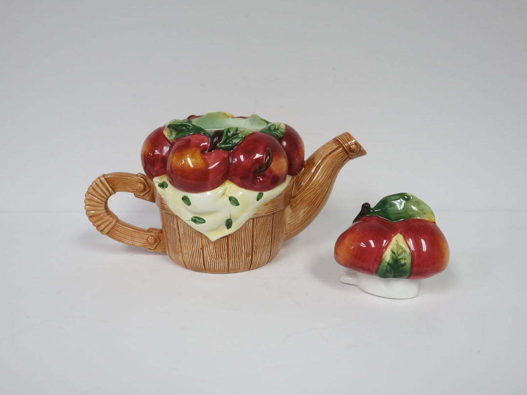 Cook's Club Teapot