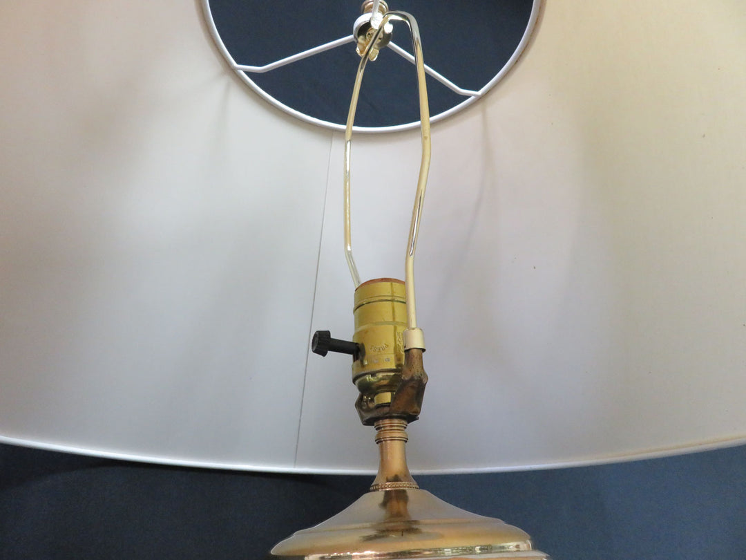 Leviton Ginger Jar Lamp