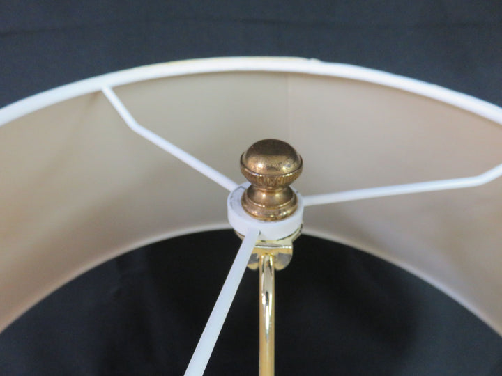 Leviton Ginger Jar Lamp
