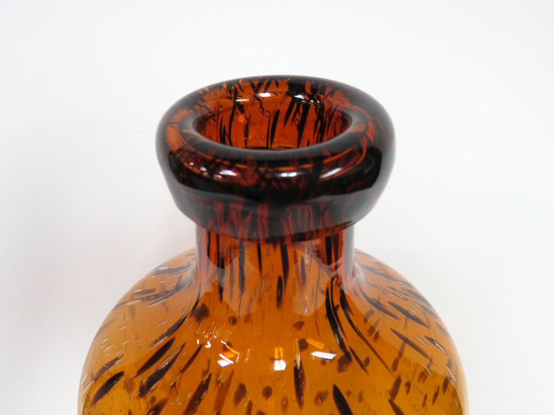 Cylindrical Shape Tortoise Shell Vessel