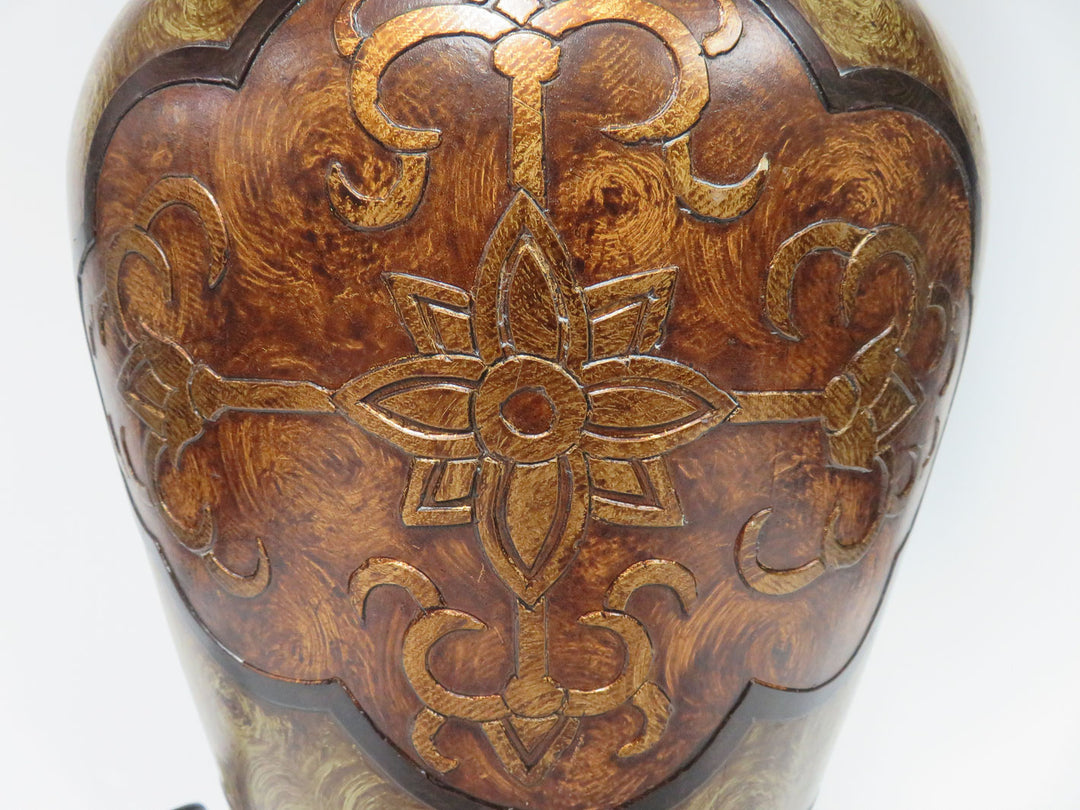Embossed Urn Table Lamp