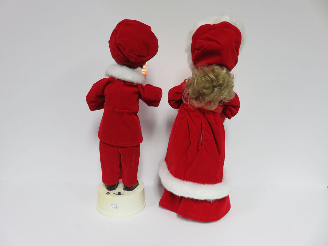Pair Rennoc Christmas Carolers