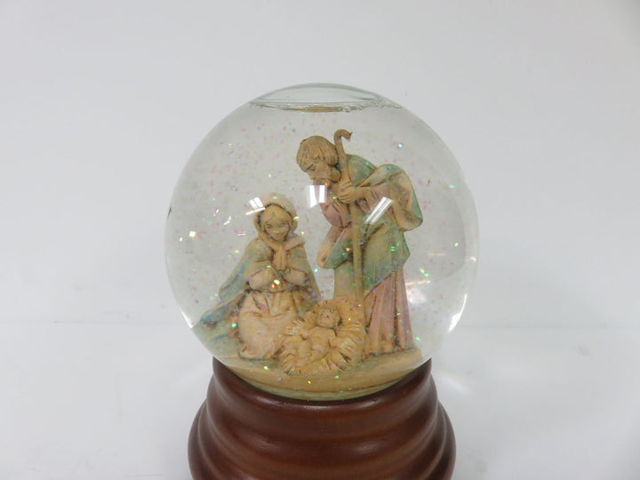 Christmas Musical Snow Globe