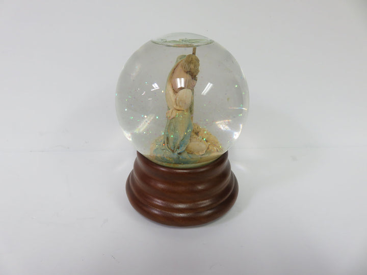 Christmas Musical Snow Globe