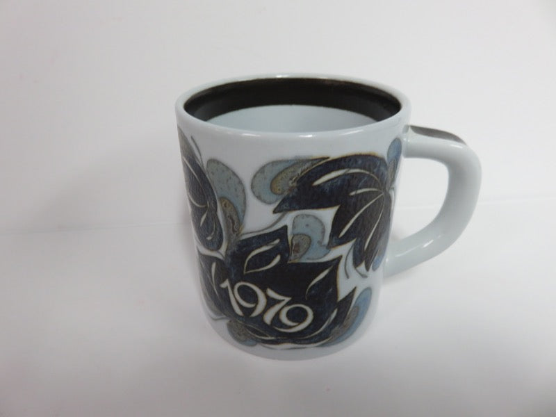 Royal Copenhagen Fajance 70's Mugs